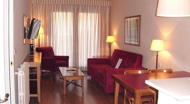 Apartaments Shusski Encamp Exterior photo