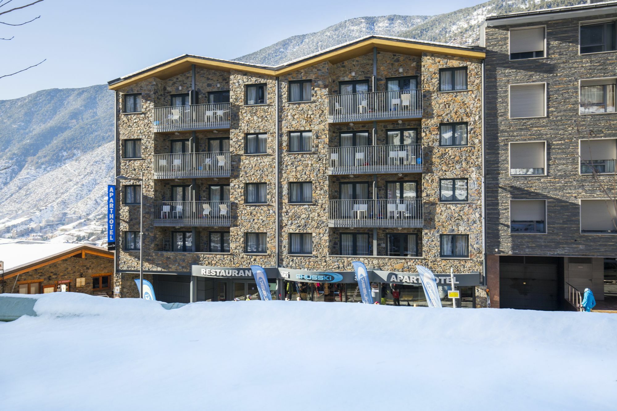 Apartaments Shusski Encamp Exterior photo
